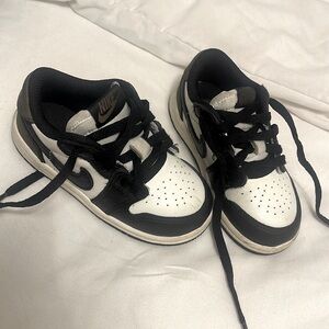 Nike dunk low  for little kids shoes